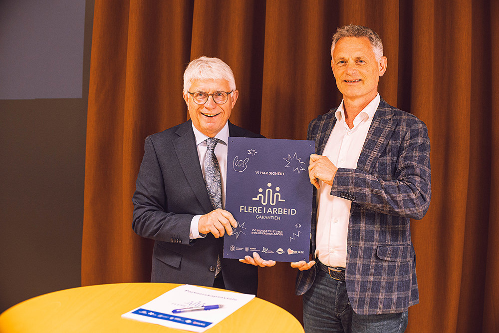 FIA signering Agder fylkeskommune_Arne Thomassen og Trond M Backer_Helena Frustøl Andås (1 av 1)-2.jpg (1)